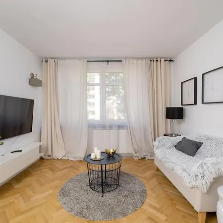 - Elektrownia Powisle Apartman